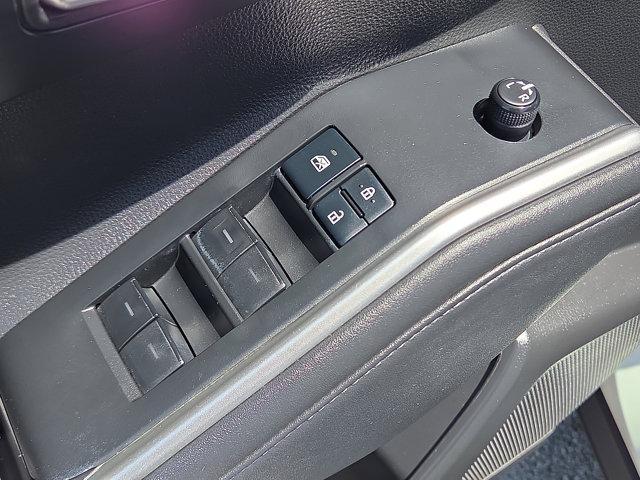 used 2022 Toyota Highlander car, priced at $35,246