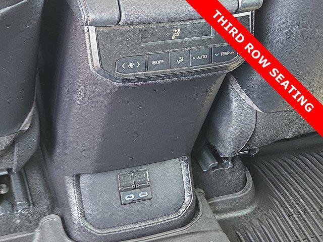 used 2022 Toyota Highlander car, priced at $32,458