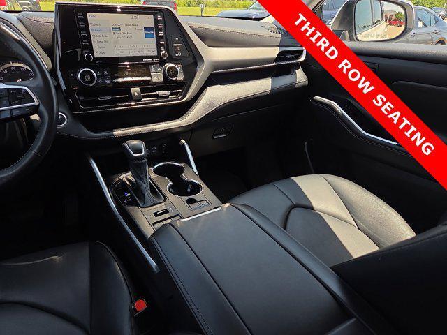 used 2022 Toyota Highlander car, priced at $32,458