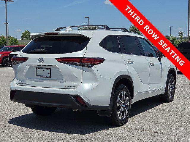 used 2022 Toyota Highlander car, priced at $32,458