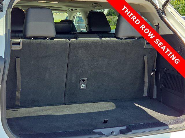 used 2022 Toyota Highlander car, priced at $32,458