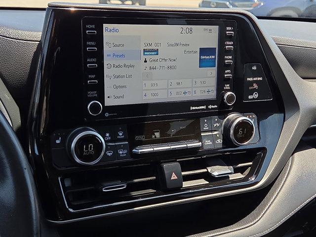 used 2022 Toyota Highlander car, priced at $35,246