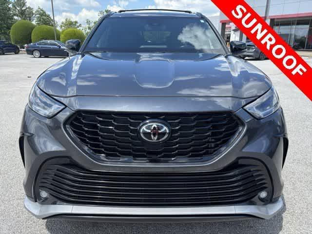 used 2023 Toyota Highlander car, priced at $46,400
