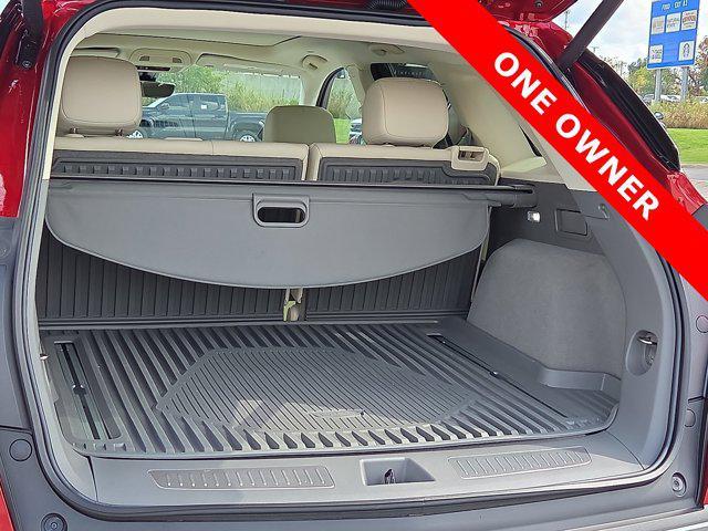 used 2024 Cadillac XT5 car, priced at $44,996