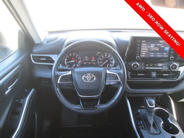 used 2021 Toyota Highlander car, priced at $30,455