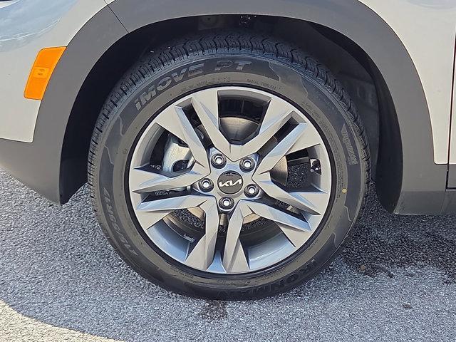 used 2023 Kia Seltos car, priced at $22,998