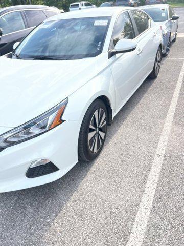 used 2022 Nissan Altima car, priced at $24,302