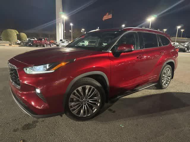 used 2021 Toyota Highlander car, priced at $41,602