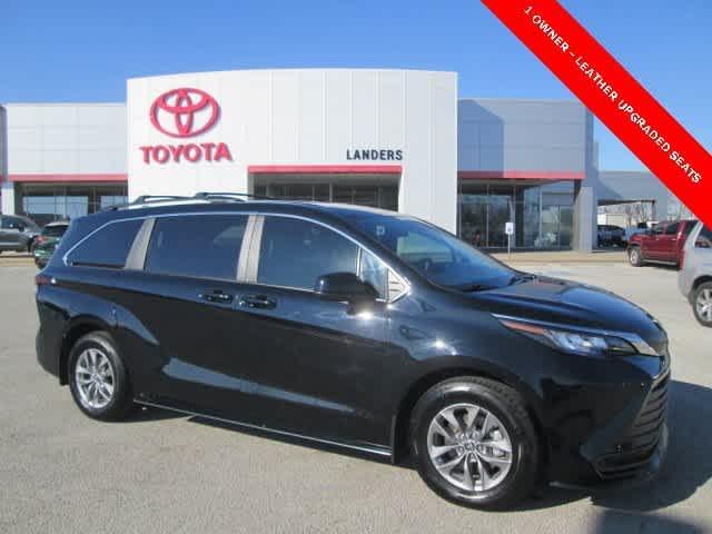 used 2023 Toyota Sienna car, priced at $36,915