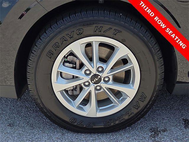 used 2024 Kia Carnival car, priced at $35,937