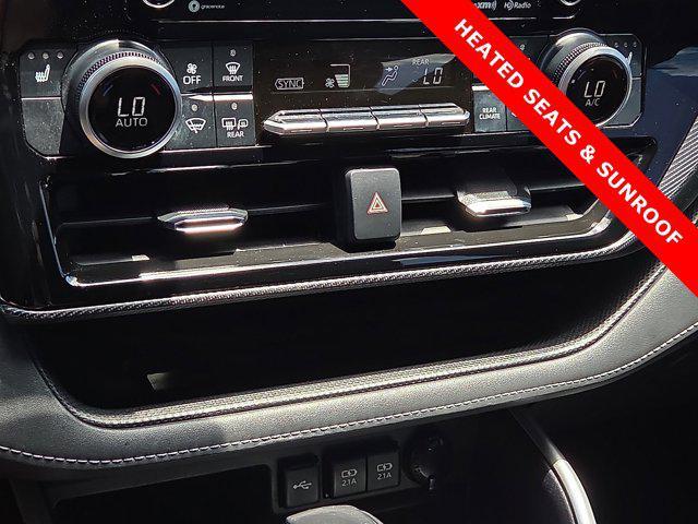 used 2021 Toyota Highlander car, priced at $30,784