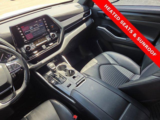 used 2021 Toyota Highlander car, priced at $30,784