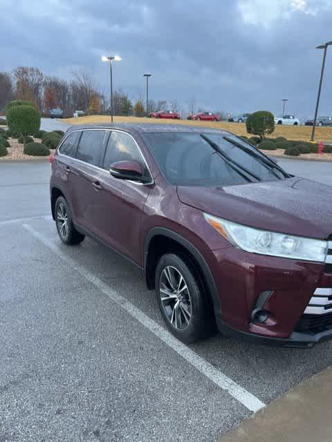 used 2019 Toyota Highlander car, priced at $24,919