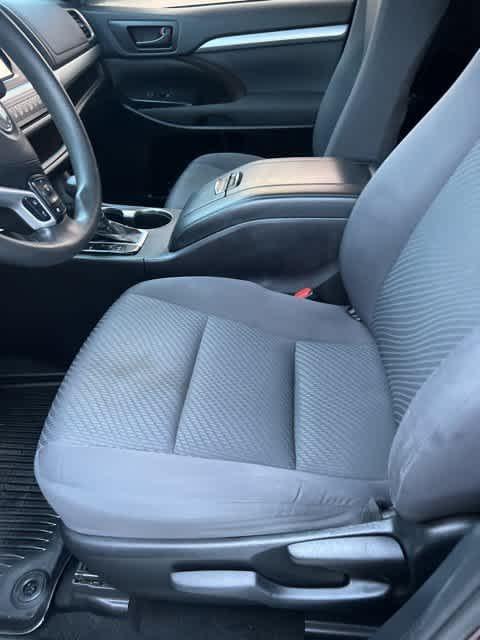 used 2019 Toyota Highlander car, priced at $24,919