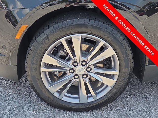 used 2024 Cadillac XT5 car, priced at $46,512