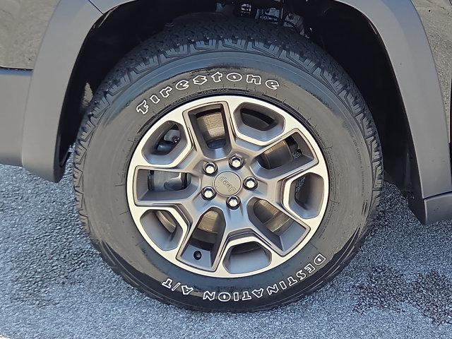 used 2020 Jeep Cherokee car, priced at $22,829