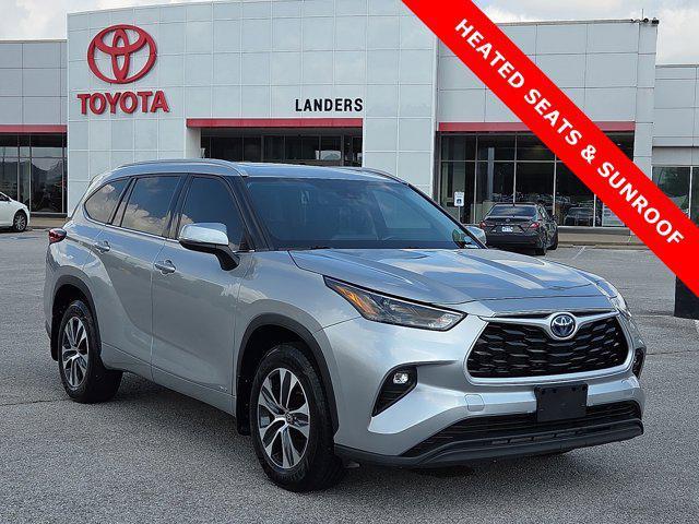 used 2022 Toyota Highlander Hybrid car, priced at $41,000