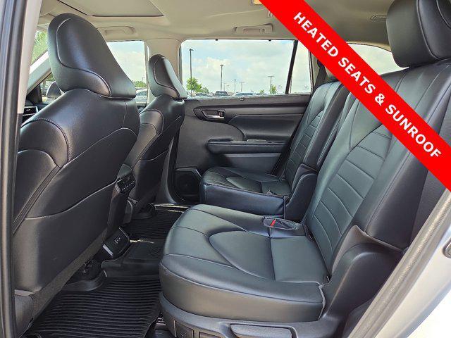 used 2022 Toyota Highlander Hybrid car, priced at $41,000