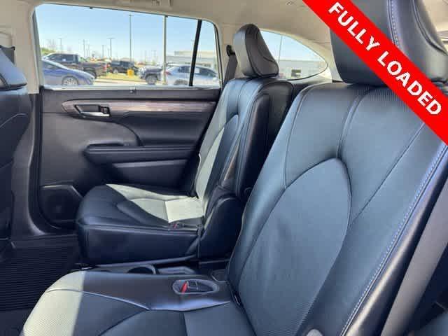 used 2023 Toyota Highlander car, priced at $45,500