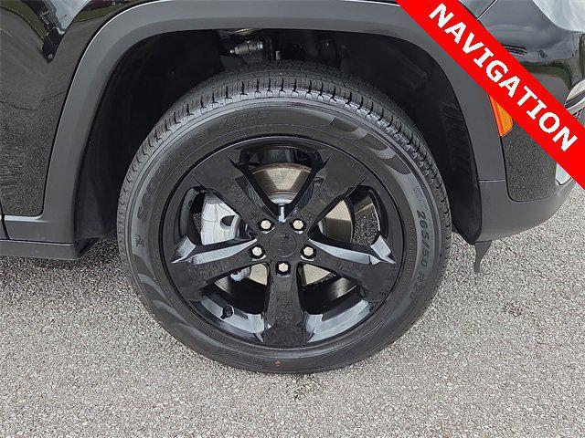 used 2024 Jeep Grand Cherokee car, priced at $41,303