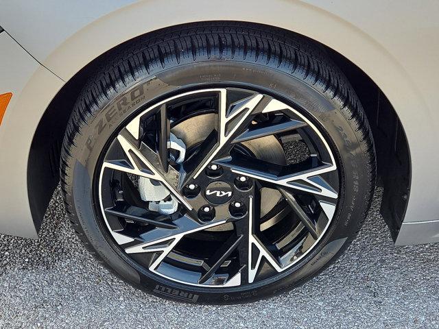 used 2025 Kia K5 car, priced at $29,995