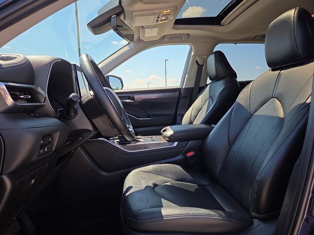 used 2023 Toyota Highlander Hybrid car, priced at $45,995