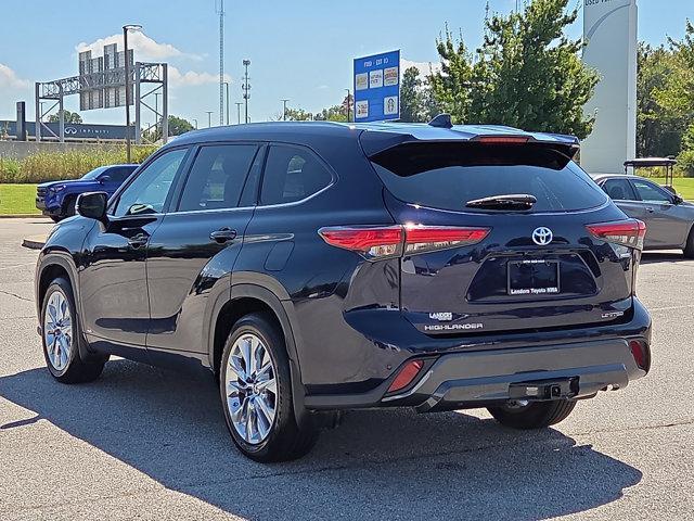 used 2023 Toyota Highlander Hybrid car, priced at $45,995