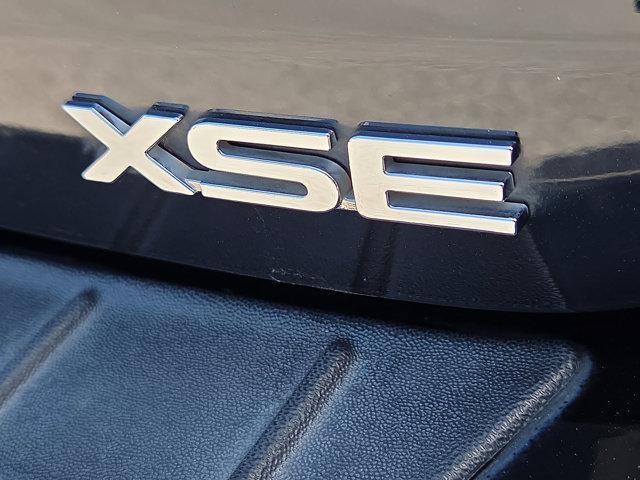 used 2022 Toyota Highlander car, priced at $33,648