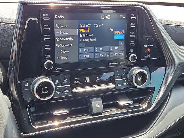used 2022 Toyota Highlander car, priced at $33,648
