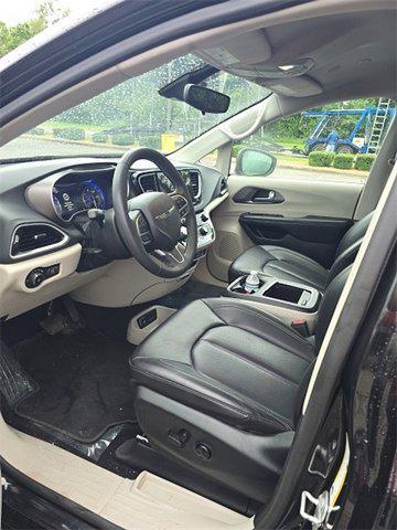 used 2023 Chrysler Pacifica car, priced at $27,930