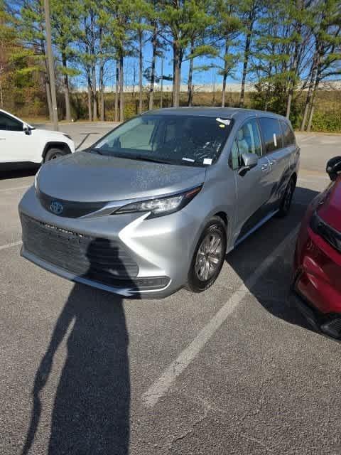 used 2021 Toyota Sienna car, priced at $34,594