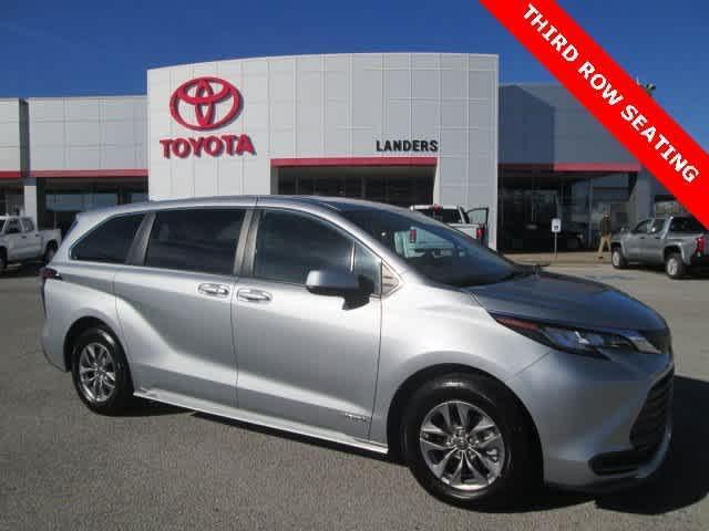 used 2021 Toyota Sienna car, priced at $34,900