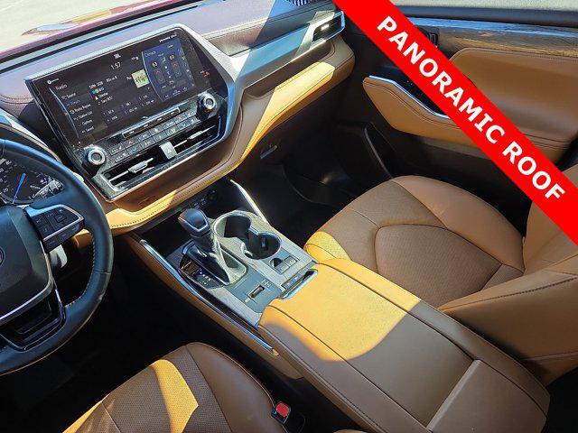 used 2022 Toyota Highlander Hybrid car, priced at $39,784
