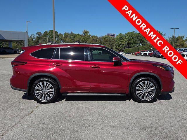 used 2022 Toyota Highlander Hybrid car, priced at $39,784