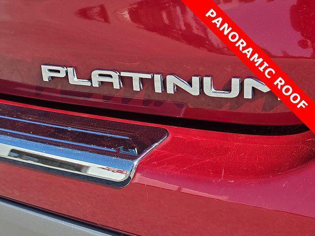 used 2022 Toyota Highlander Hybrid car, priced at $39,784