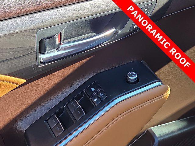 used 2022 Toyota Highlander Hybrid car, priced at $39,784