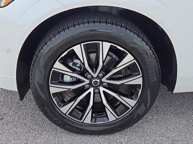 used 2024 Volvo XC60 car, priced at $39,629