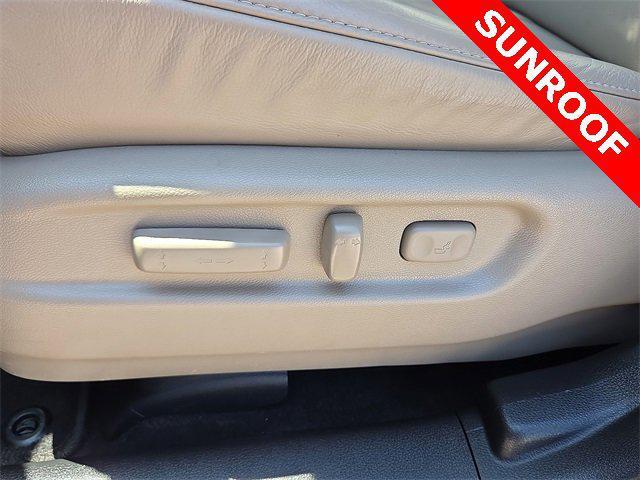 used 2022 Honda Pilot car, priced at $37,667