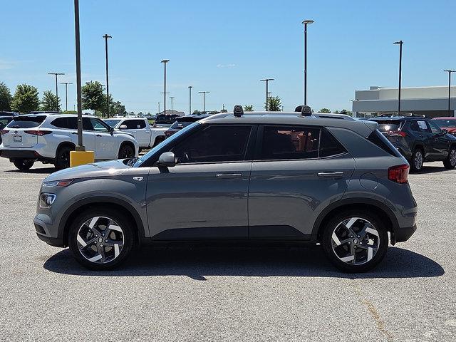 used 2022 Hyundai Venue car, priced at $19,998