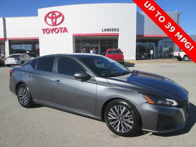 used 2023 Nissan Altima car, priced at $21,900