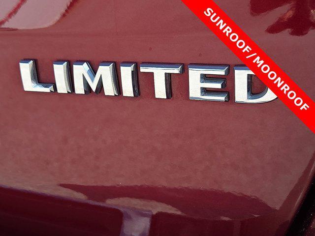 used 2022 Jeep Grand Cherokee car, priced at $25,124