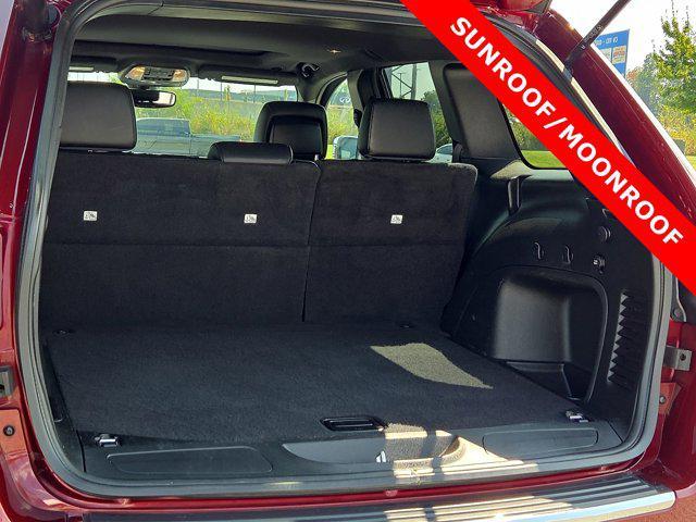 used 2022 Jeep Grand Cherokee car, priced at $25,124