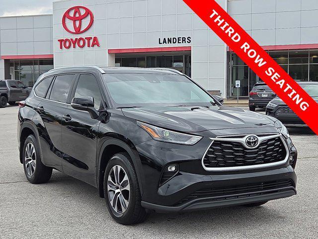 used 2024 Toyota Highlander car, priced at $43,000