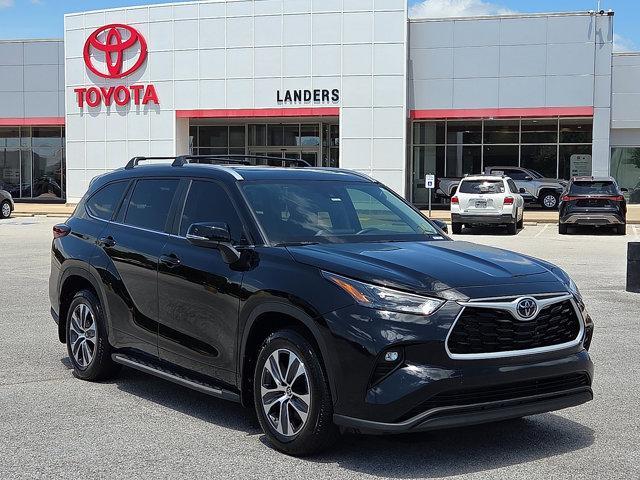 used 2024 Toyota Highlander car, priced at $43,180