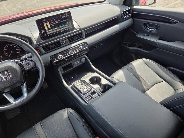 used 2023 Honda Pilot car, priced at $43,498