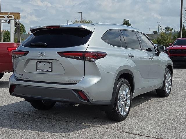 used 2024 Toyota Highlander car, priced at $47,995