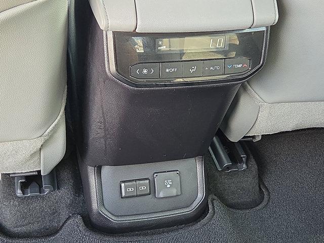 used 2024 Toyota Highlander car, priced at $47,995