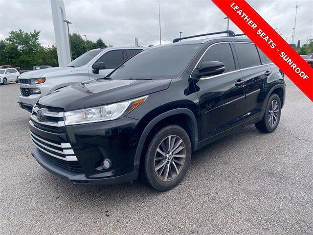 used 2018 Toyota Highlander car, priced at $21,499