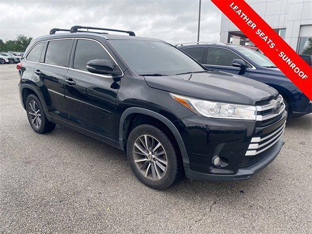 used 2018 Toyota Highlander car, priced at $21,499