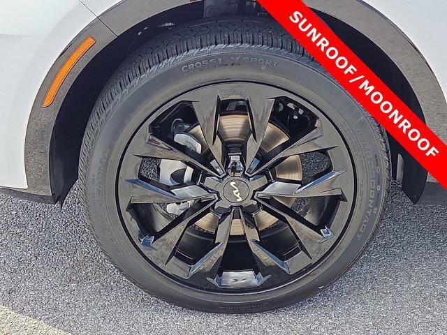 used 2023 Kia Sorento car, priced at $35,369